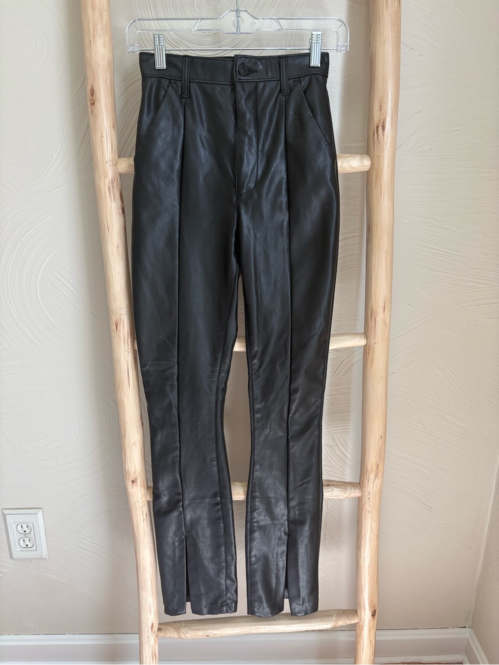 Abercrombie & Fitch Black Ultra High-Rise Skinny Jeans